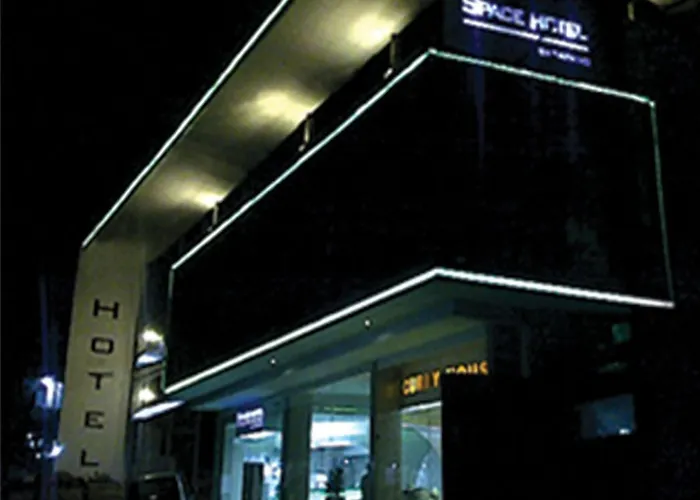 Space Hotel Bogor